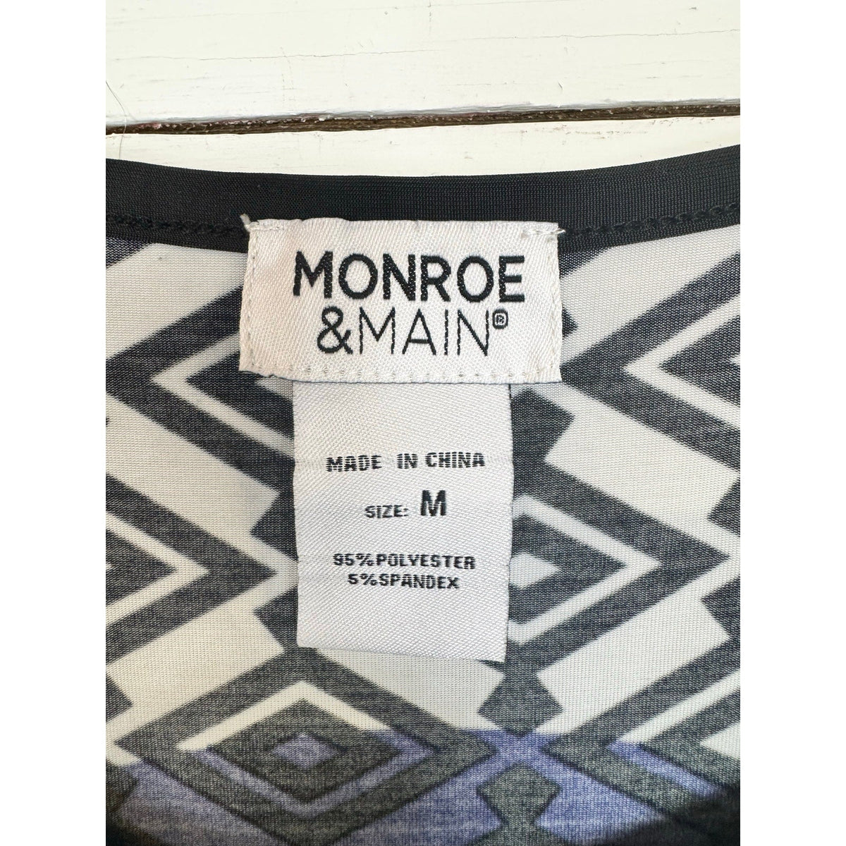 Monroe & Main 3/4 Sleeve Dress Women's Size Medium - Image 3