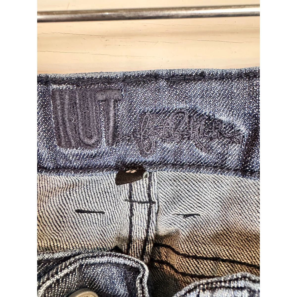 Kut From The Kloth Straight Leg Jeans Women's Size 4 - Image 4