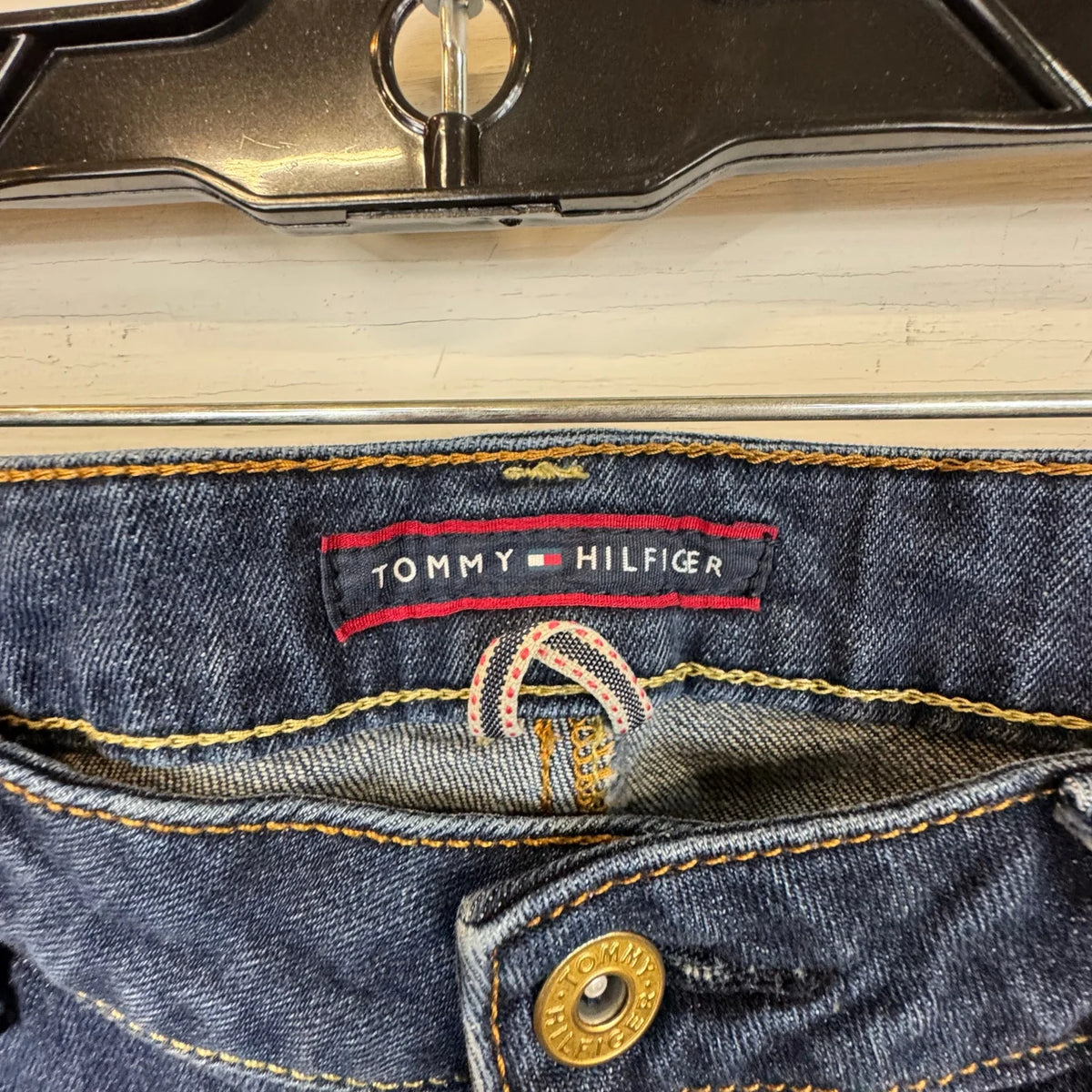 Tommy Hilfiger Straight Cut Jeans Women's Size 2 - Image 4