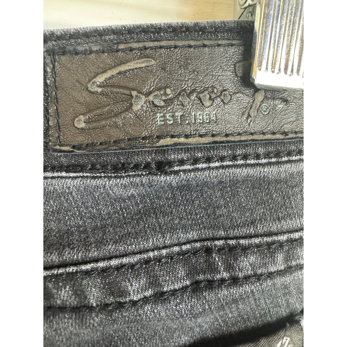 Seven 7 Skinny Jeans Women's Size 10 Petite - Image 4
