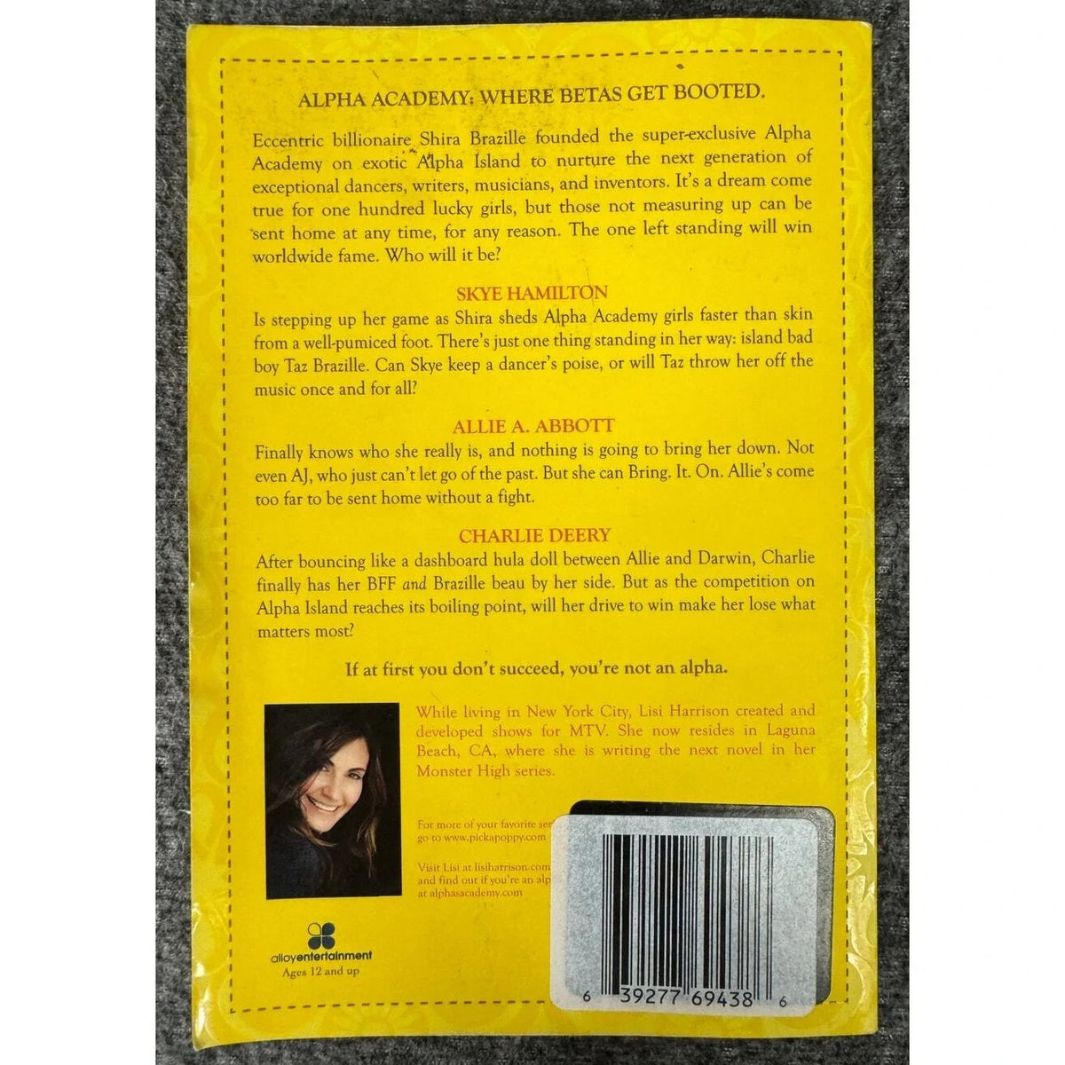 Top of the Feud Chain by Lisa Harrison (Paperback) - Image 2
