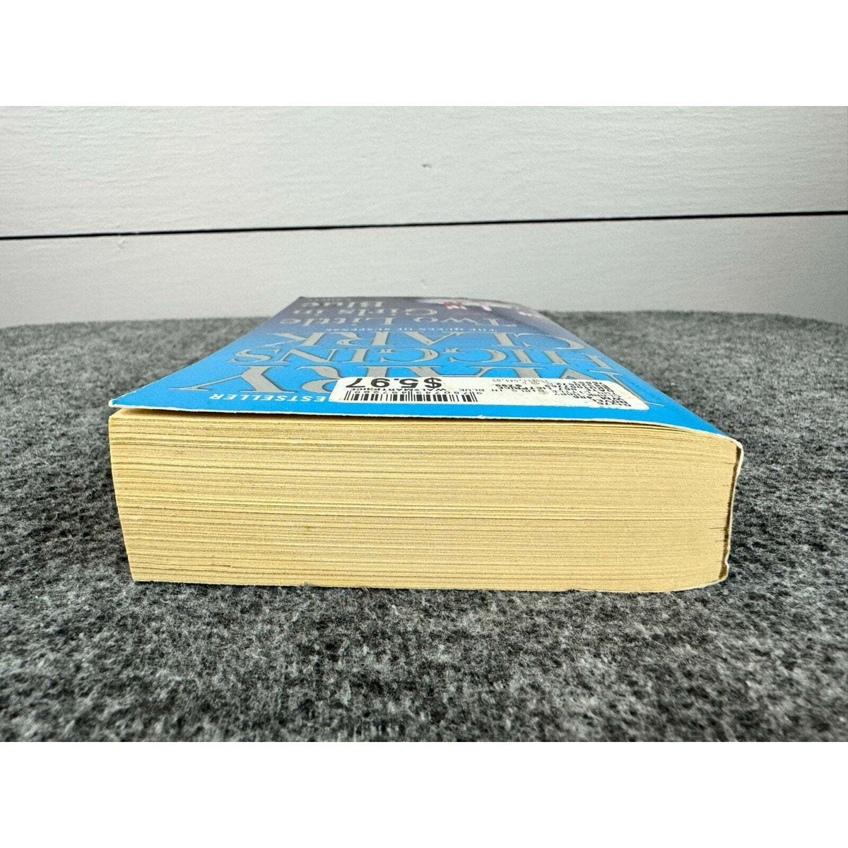 Two Little Girls in Blue by Mary Higgins Clark (Paperback) - Image 6