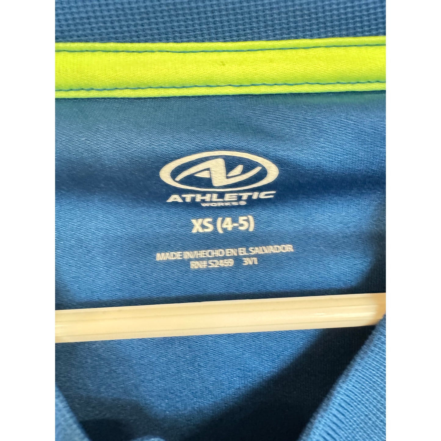 Athletic Works Blue T-Shirt Boy's Size XS (4/5)