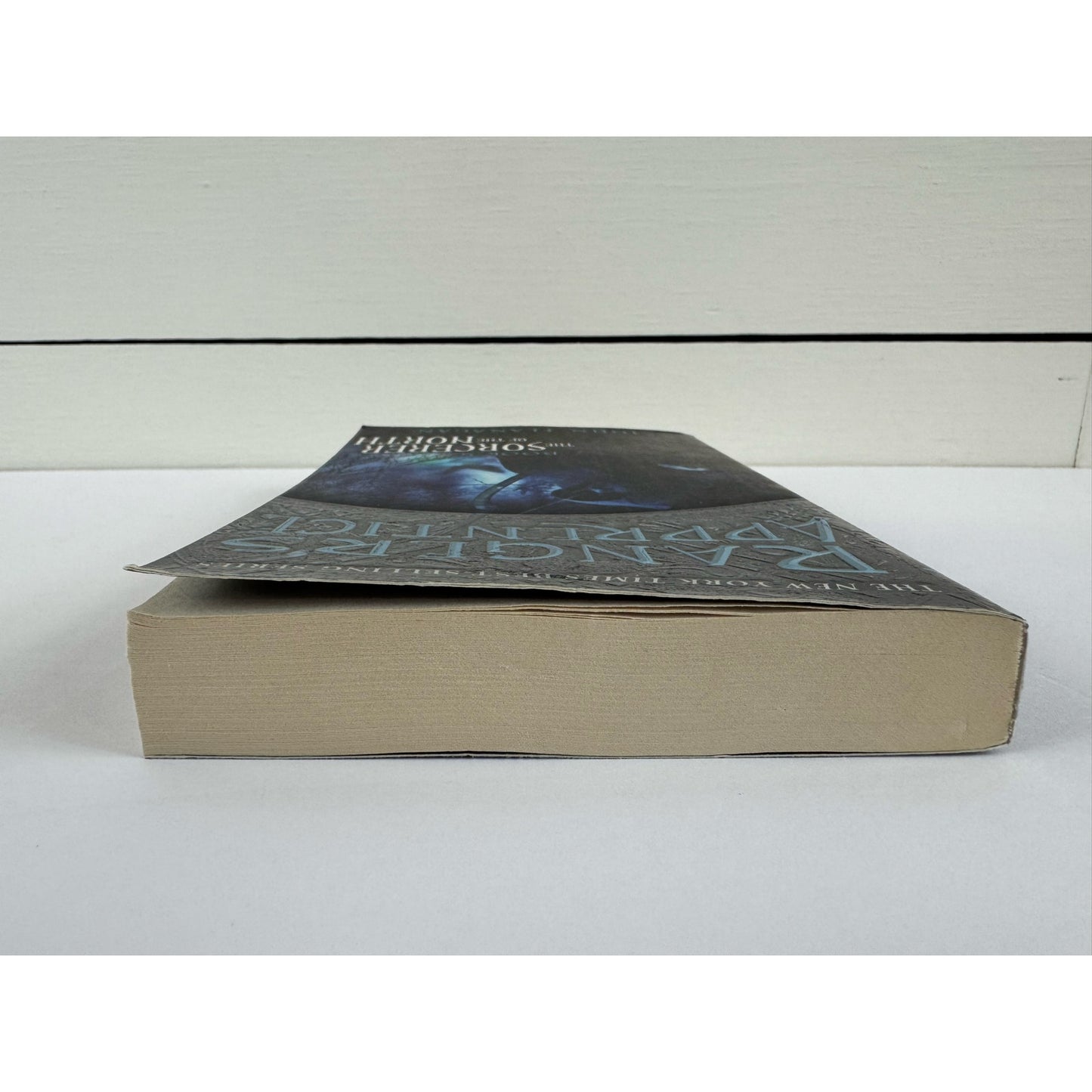 The Sorcerer of the North by John Flanagan (Paperback)