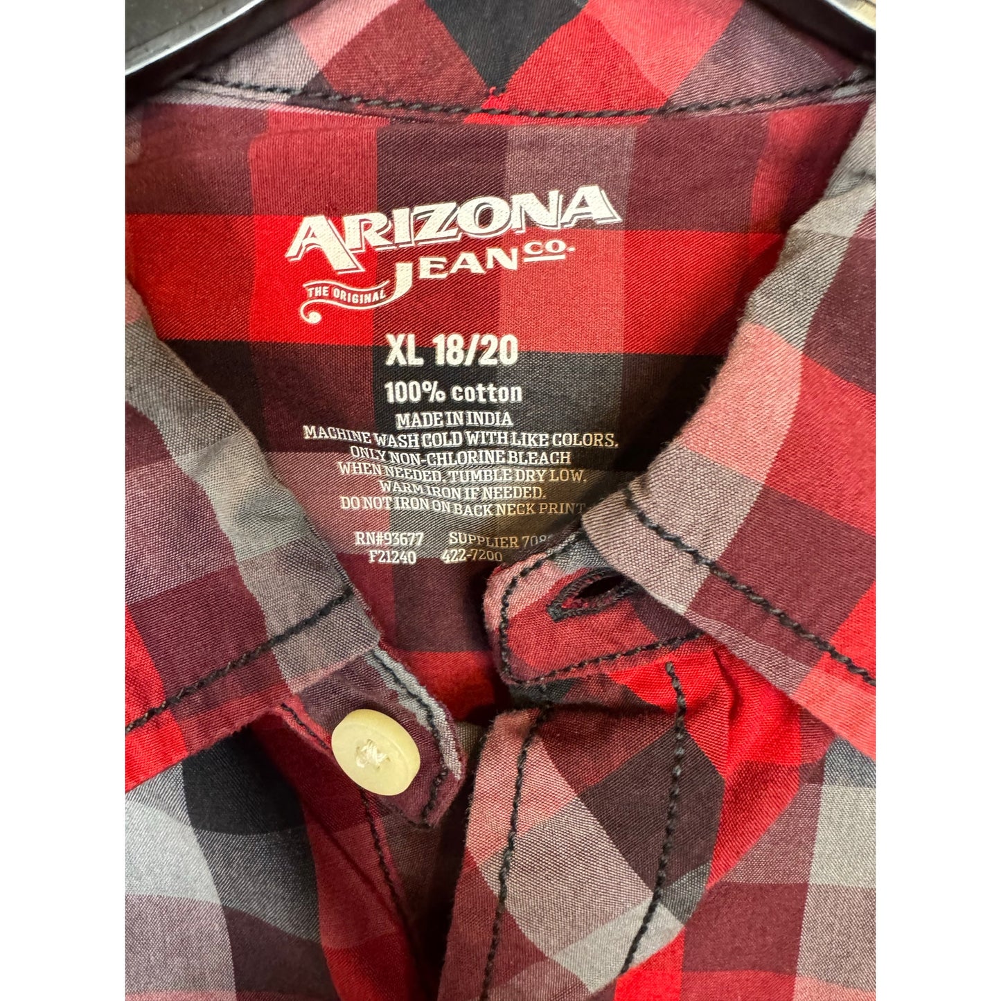 Arizona Long Sleeve Button Up Shirt Boy's Size XL (18/20)