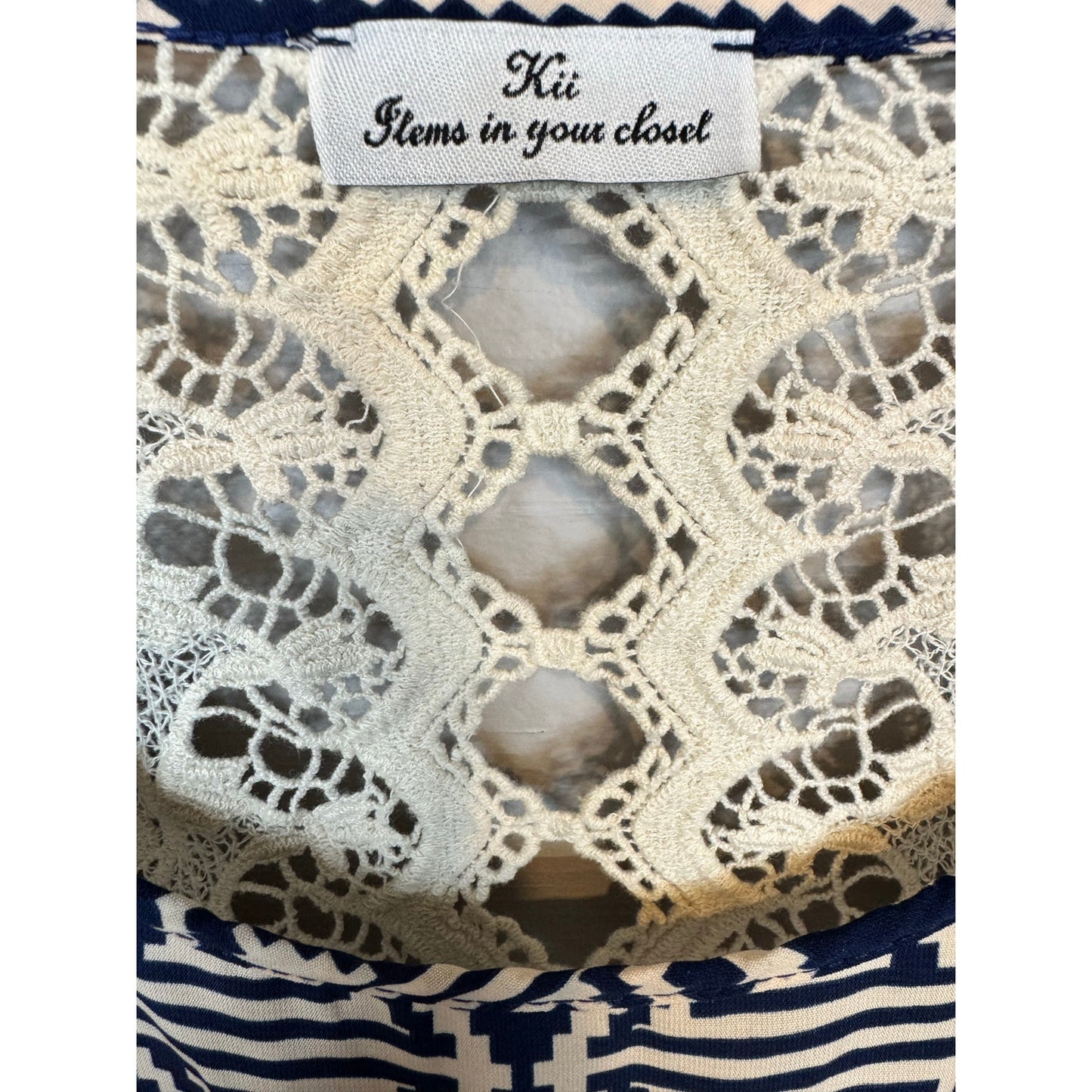 Kii 3/4 Sleeve Women's Blouse Women's Size Medium