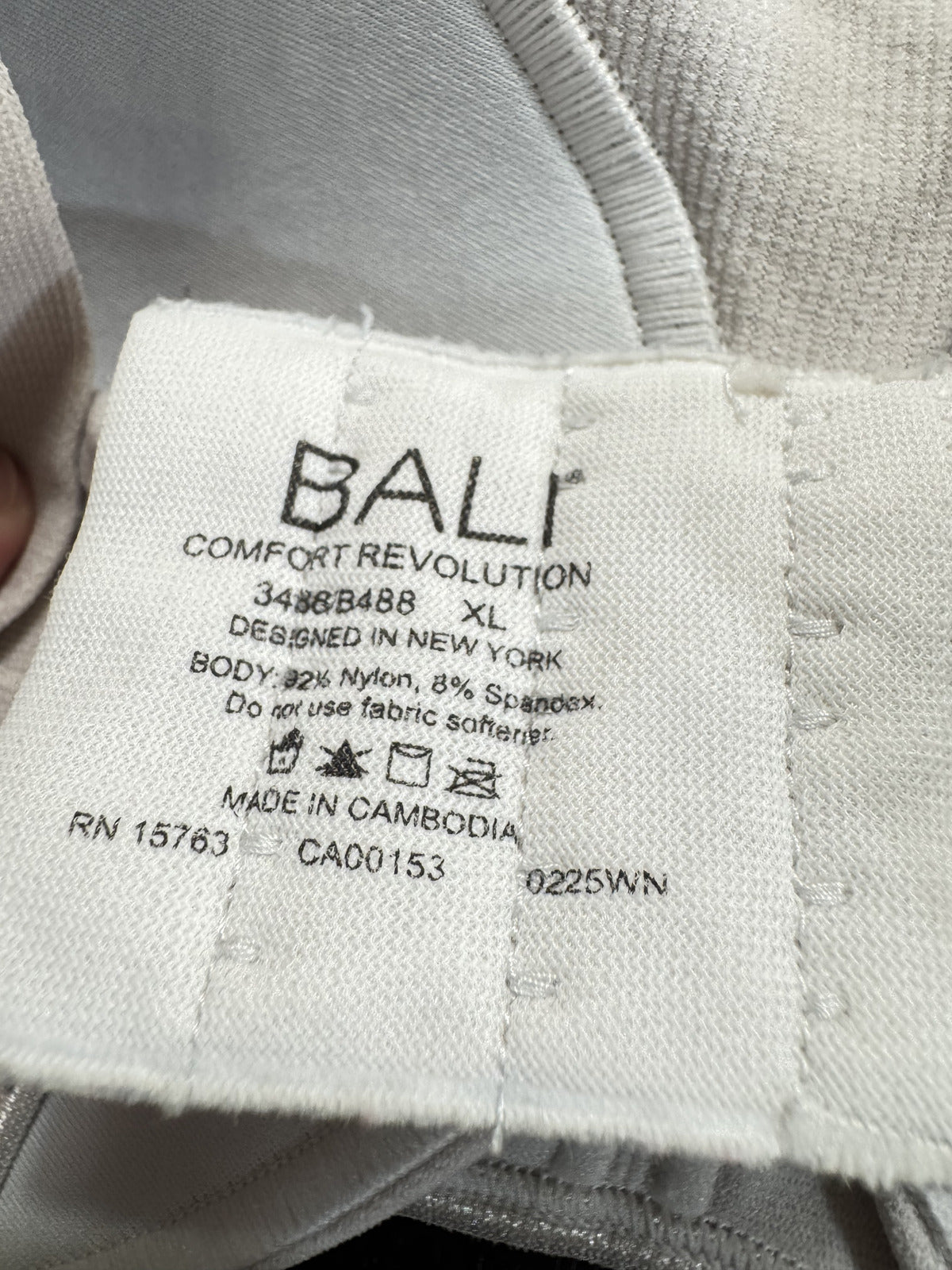 Bali White Wireless Bra Women's Size XL