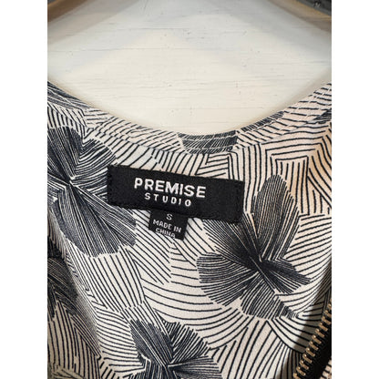 Premise Studio Sleeveless Floral Blouse Women's Size Small