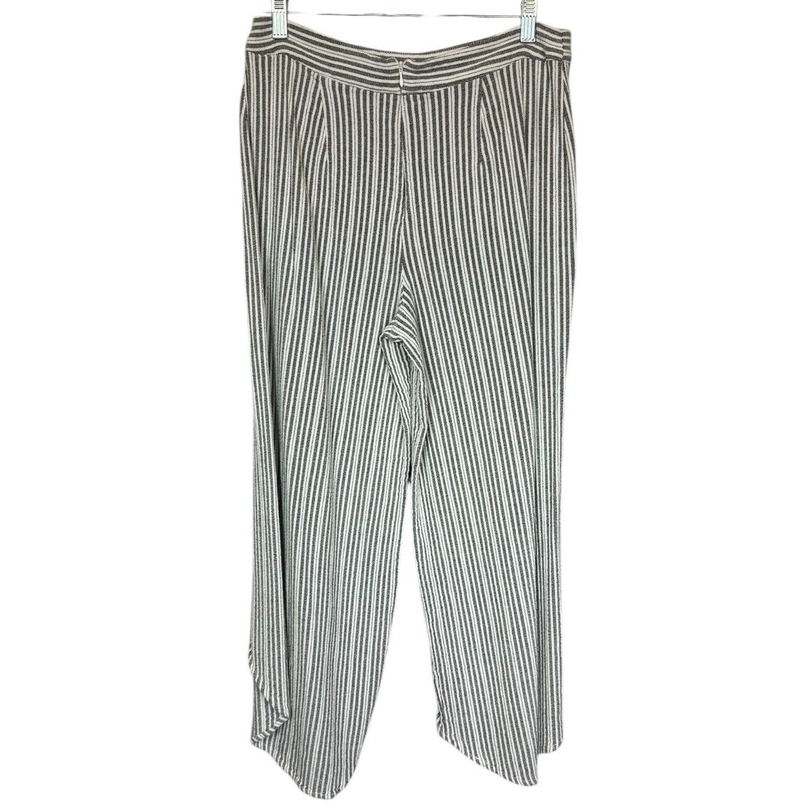 Lost & Wander Capri Pants Women's Size Large