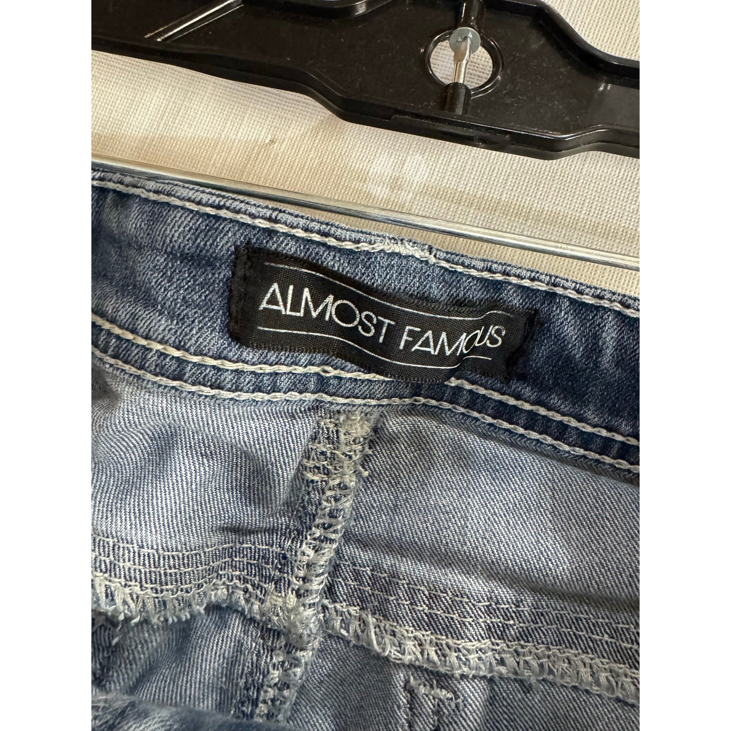 Almost Famous Blue Skinny Jeans Women's Size 7