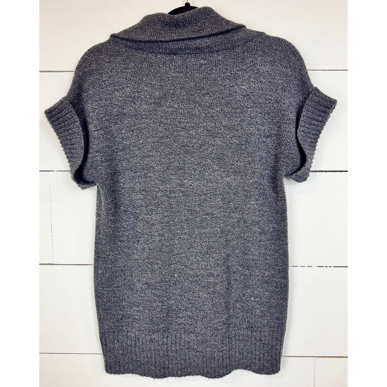 Dressbarn Short Sleeve Sweater Women's Size Medium