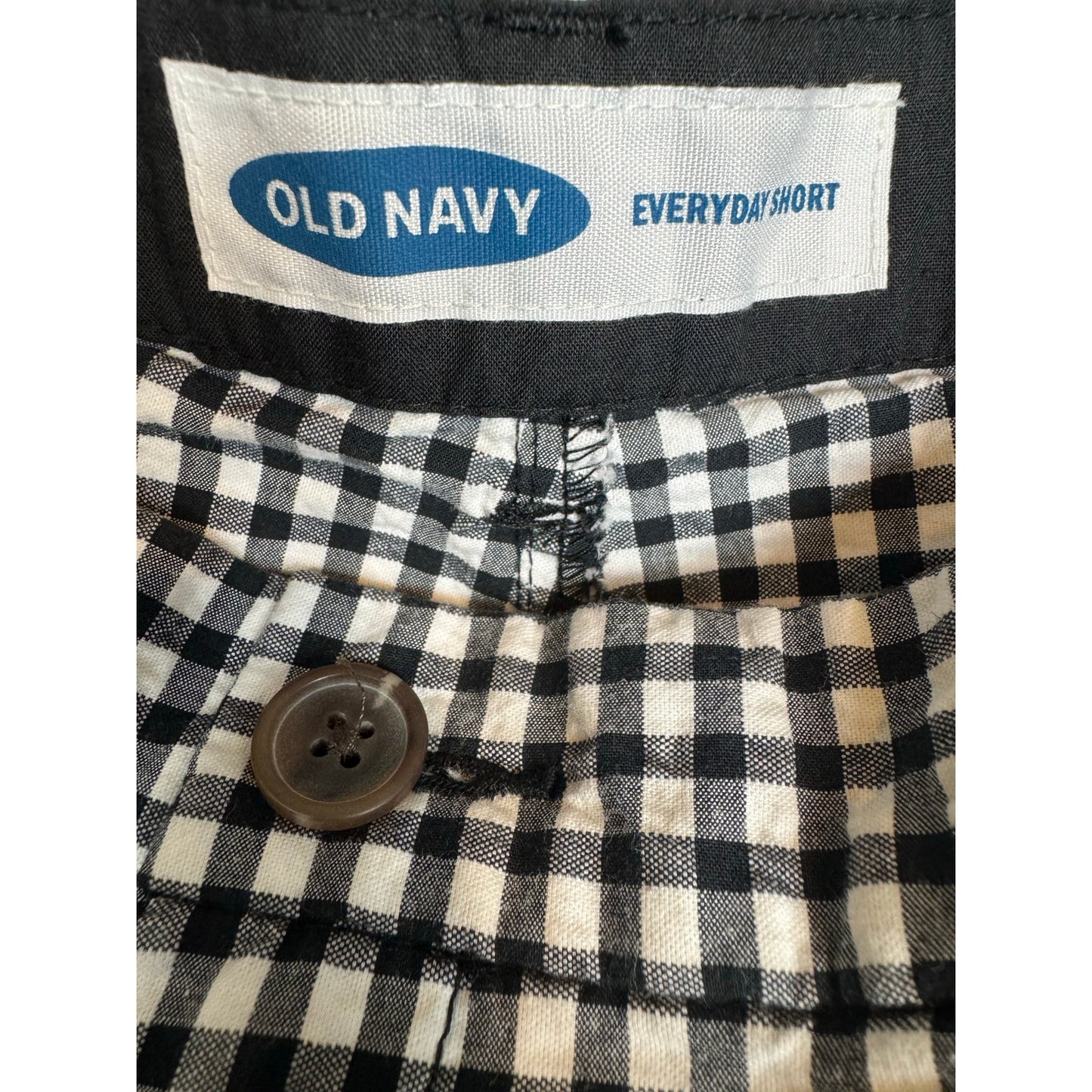 Old Navy Shorts Women's Size 4