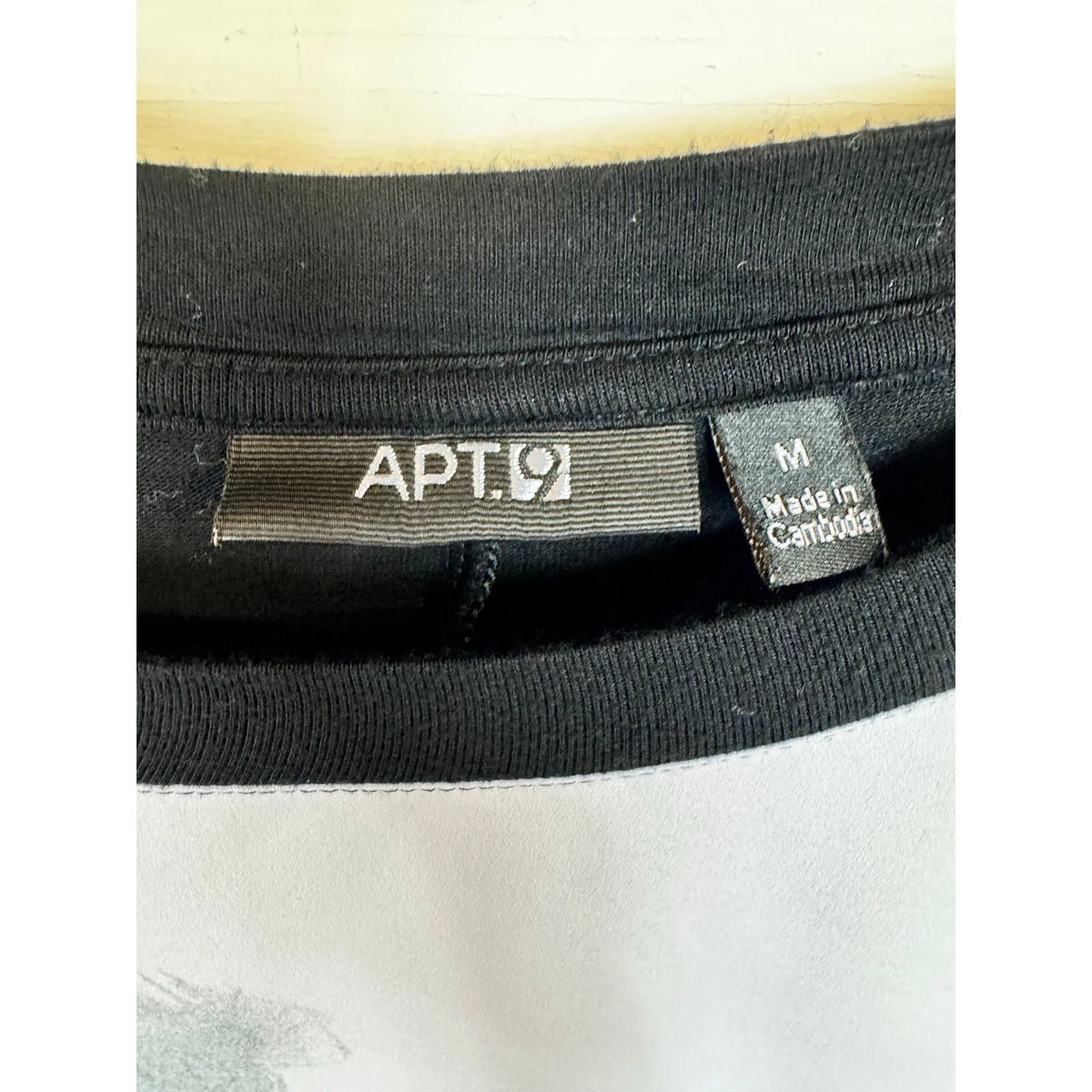 APT.9 Long Sleeve Blouse Women's Size Medium - Image 3