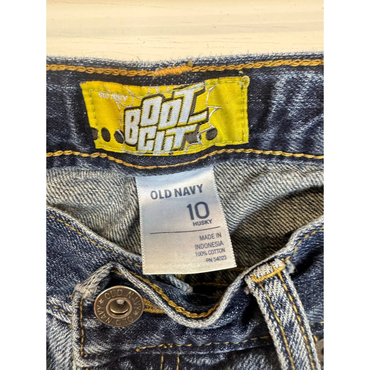 Old Navy Bootcut Jeans Boy's Size 10 Husky - Image 3