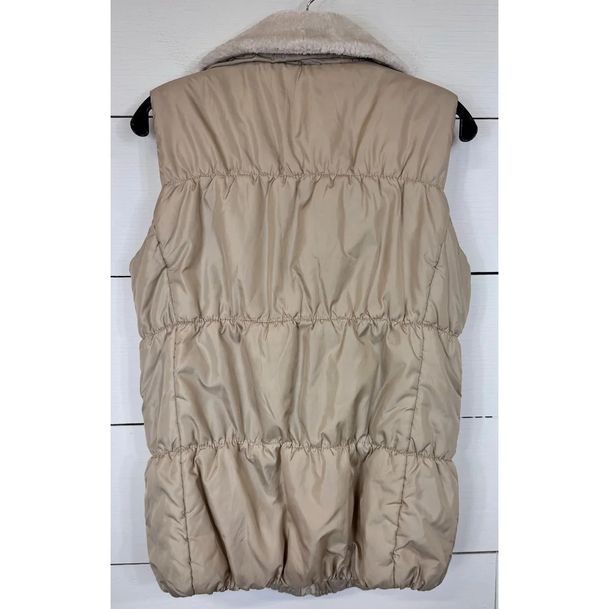 Coldwater Creek Puffer Vest Women's Size Medium - Image 2
