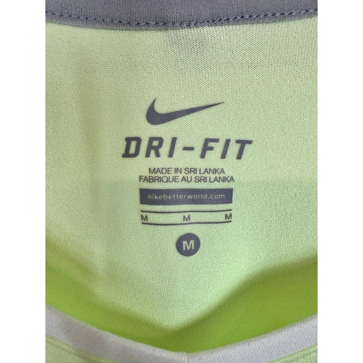 Nike Long Sleeve Athletic Shirt Women's Size Medium - Image 3