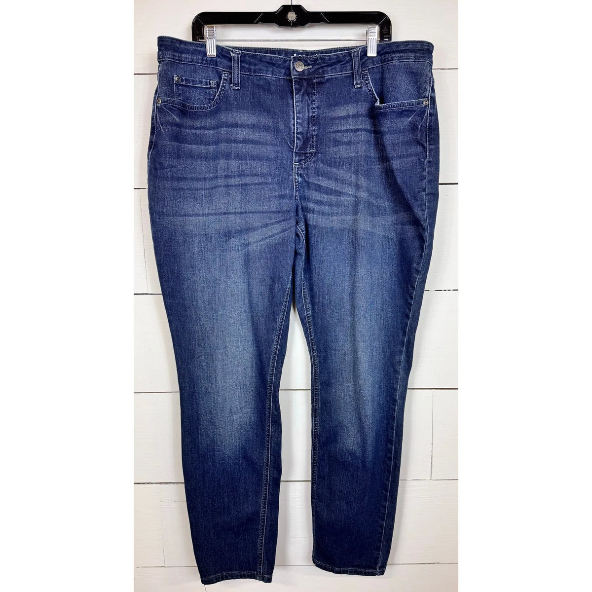 Lee Riders Mid-Rise Skinny Jeans Women's Size 20 Long - Image 1