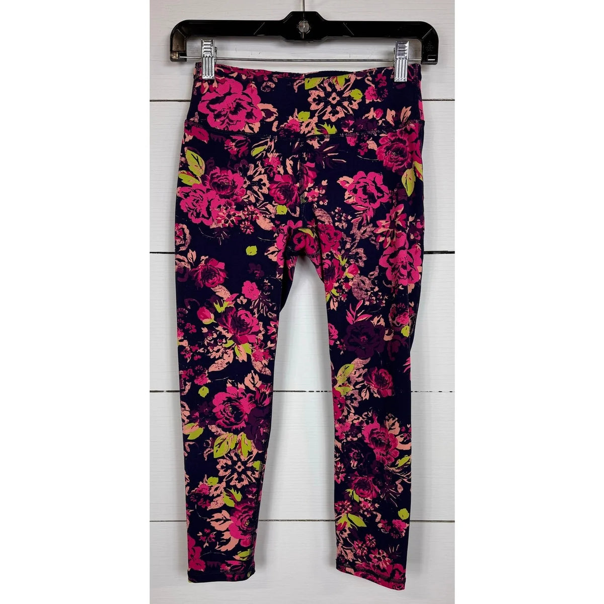 Gaiam Athletic Capri Leggings Women's Size XS - Image 1