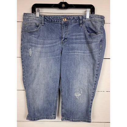 Arizona Denim Shorts Women's Size 18 - Image 1