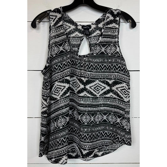 Rue21 Black and White Sleeveless Blouse Women's Size Medium - Image 1