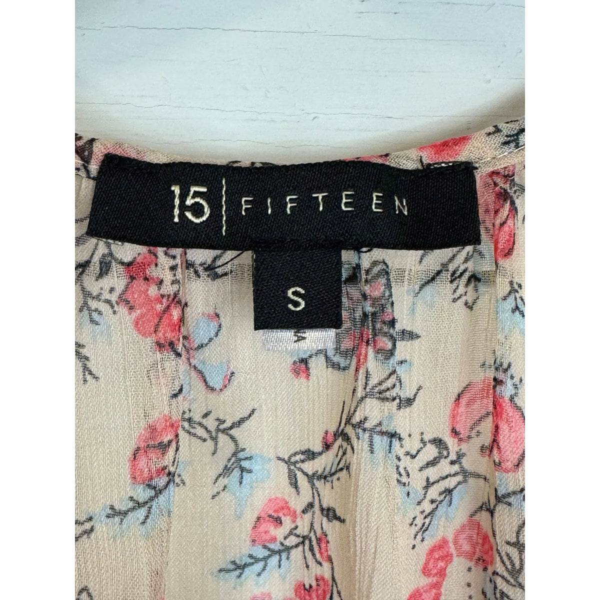 15Firteen Sleeveless Tan Blouse Women's Size Small - Image 3
