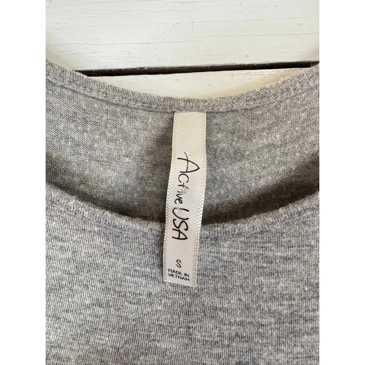 Active USA Cold Shoulder Blouse Women's Size Small - Image 3