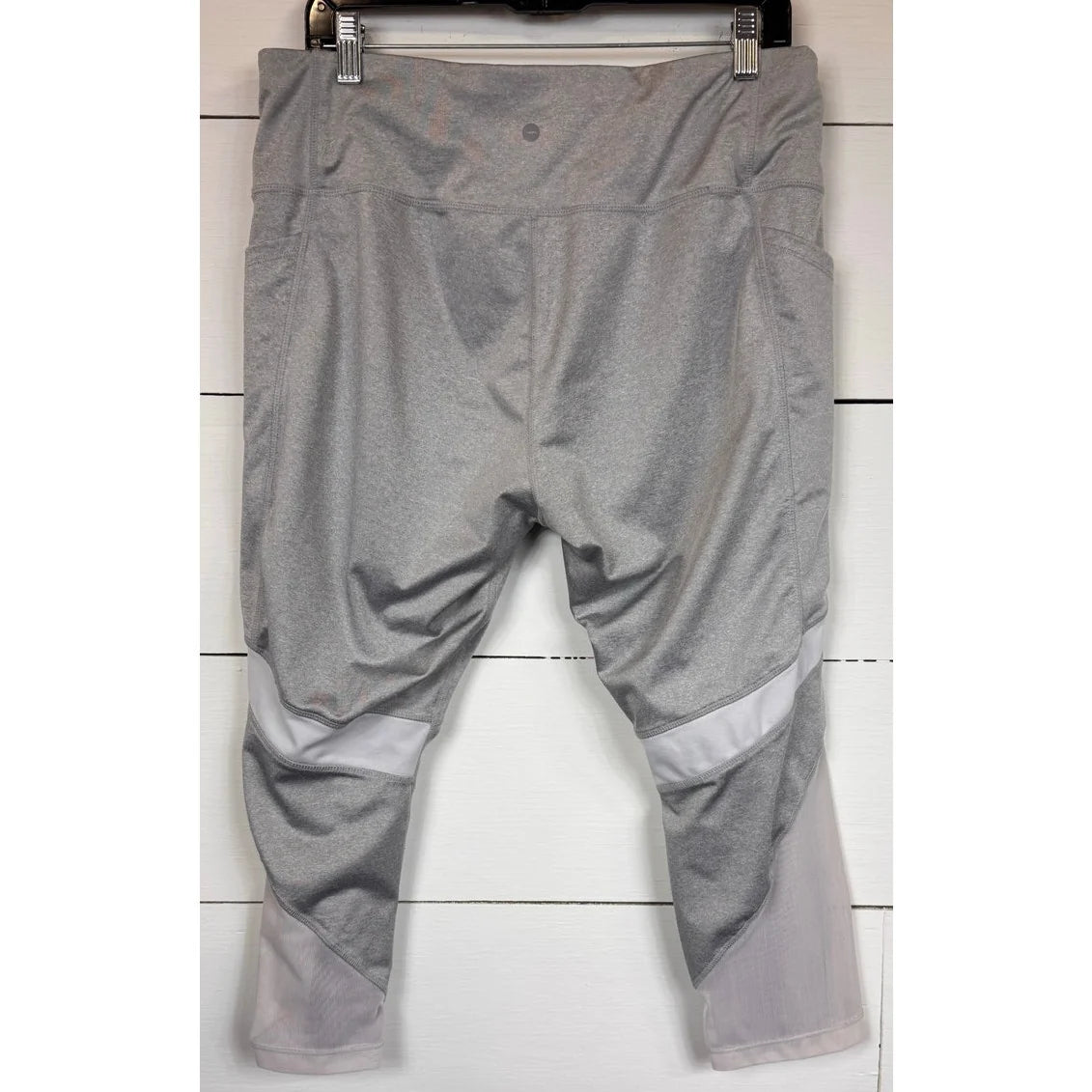 Avia Gray Capri Leggings Women's Size XL - Image 2