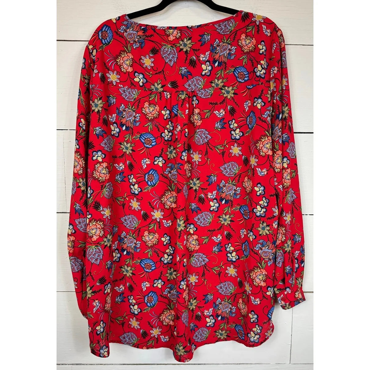 Chelsea & Theodore Red Floral Blouse Women's Size XL - Image 2