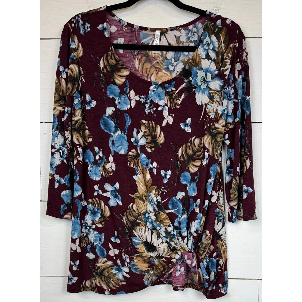 Yee Red 3/4 Sleeve Blouse Women's Size Medium - Image 1