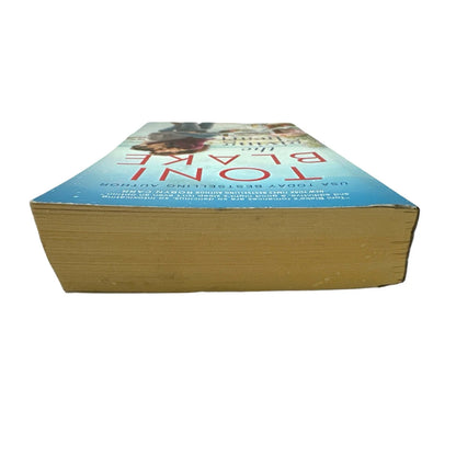 The Giving Heart by Toni Blake (Paperback) - Image 6