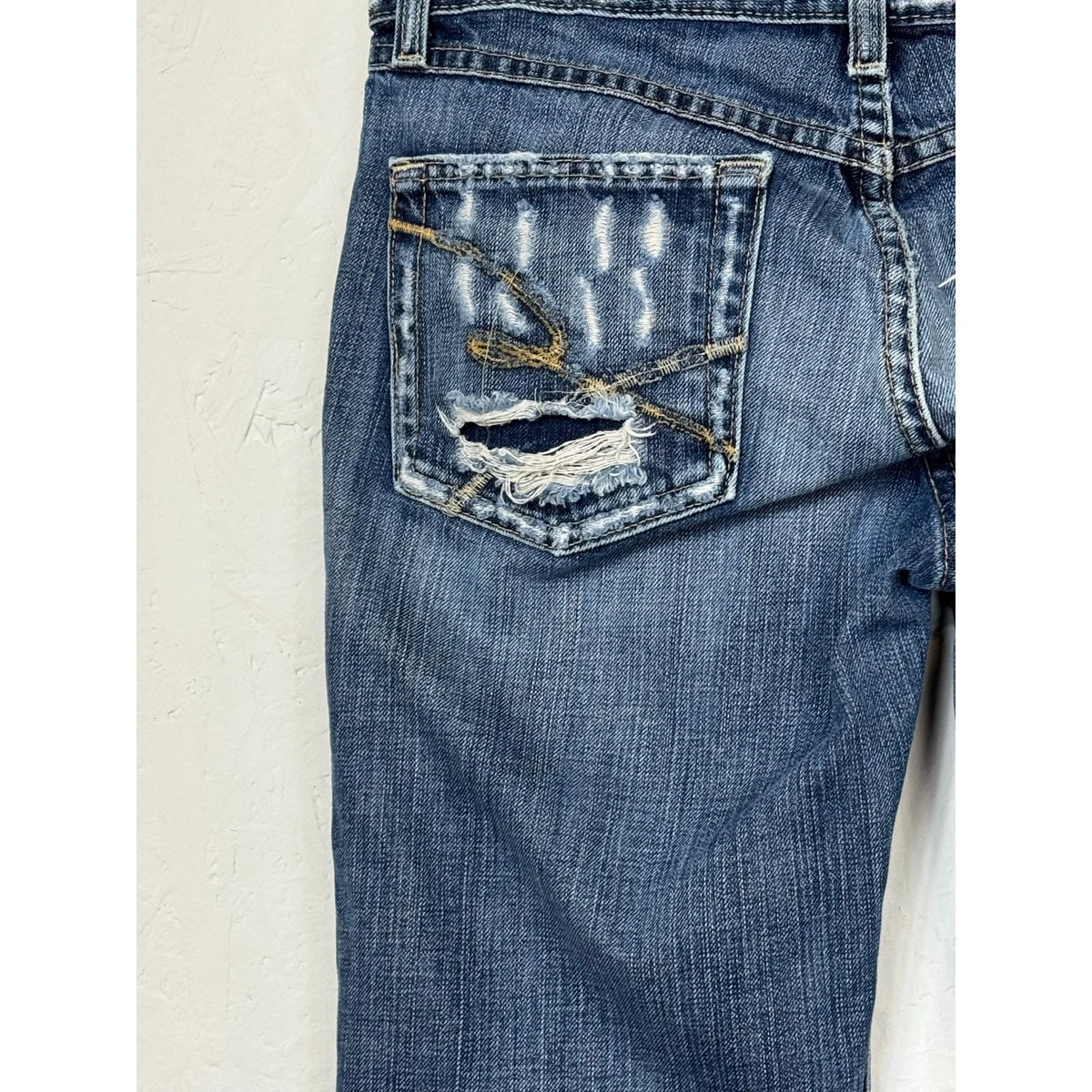 BKE Blue Straight Cut Capris Women's Size 29" - Image 4