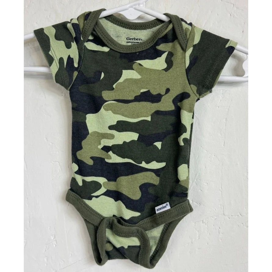 Gerber Green One-Piece Boy's Size NewBorn - Image 1