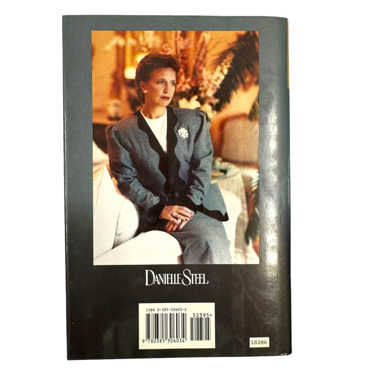 Vanished by Danielle Steel (Hardcover) - Image 2