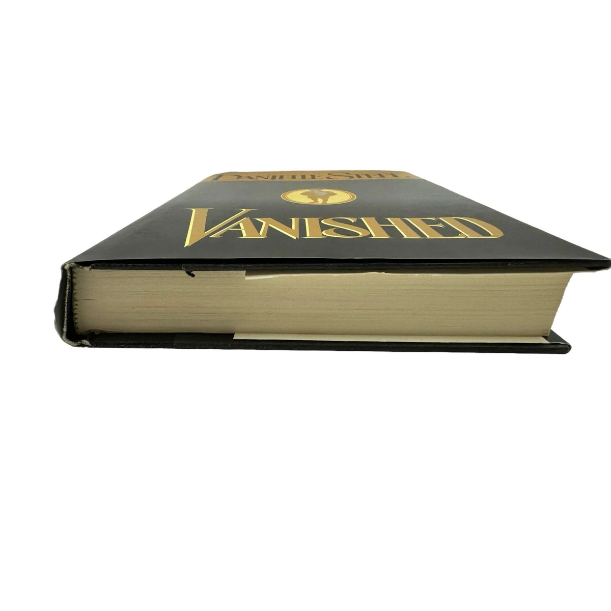 Vanished by Danielle Steel (Hardcover) - Image 4