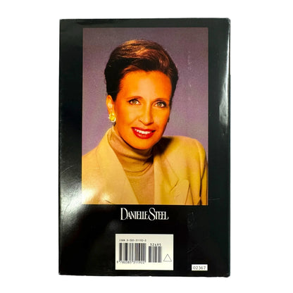 Lightning by Danielle Steel (Hardcover) - Image 2