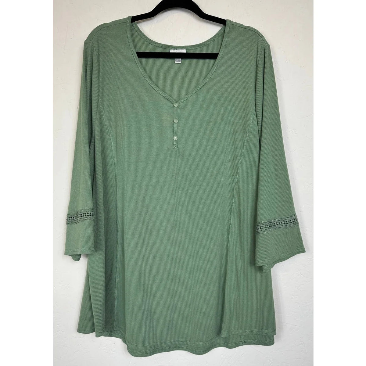 Avenue Green 3/4 Sleeve Blouse Women's 26/28 - Image 1