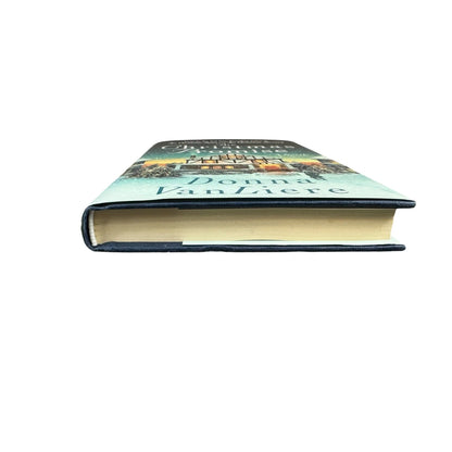 The Christmas Promise by Donna VanLiere (Hardcover) - Image 4
