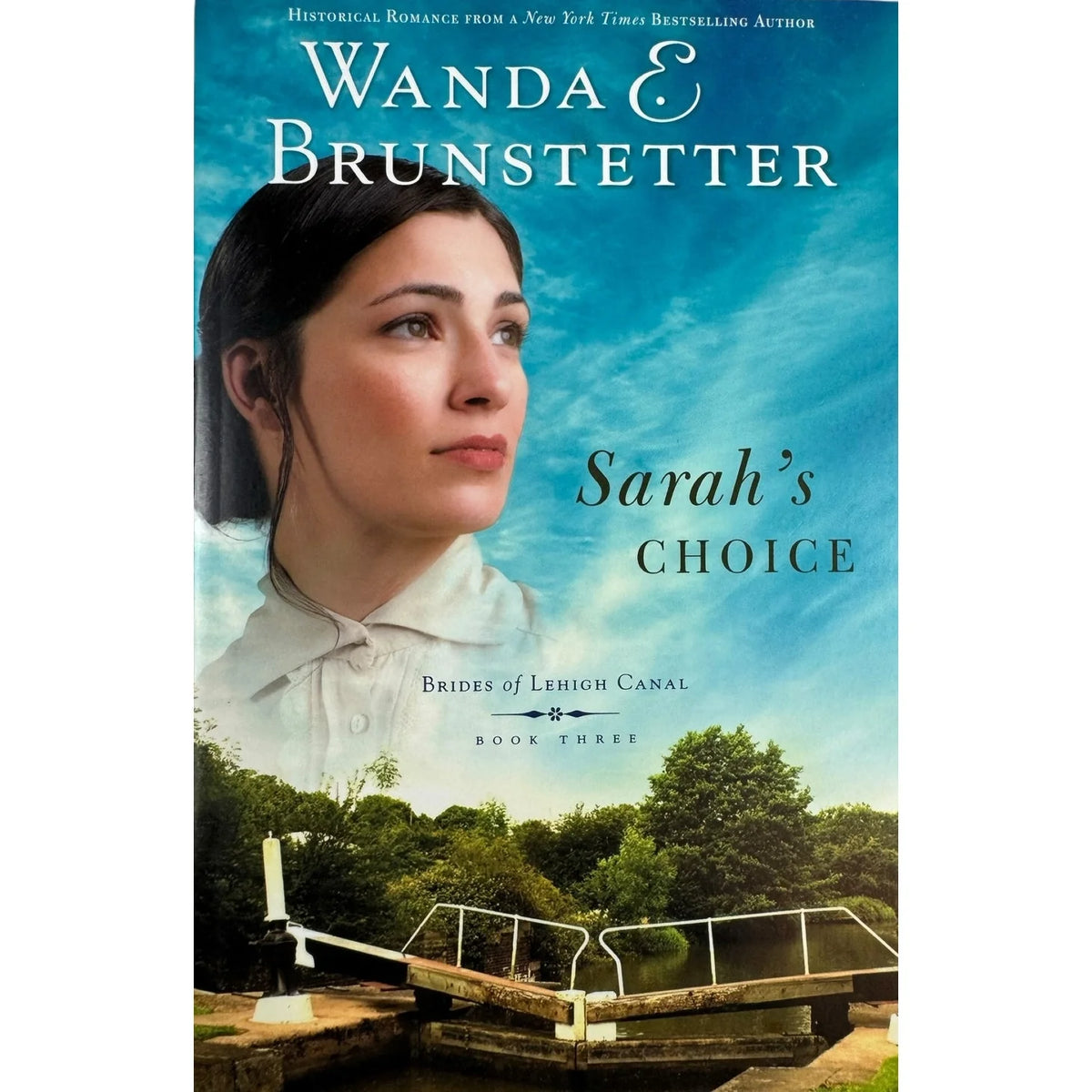 Sarah's Choice by Wanda E. Brunstetter (Paperback) - Image 1