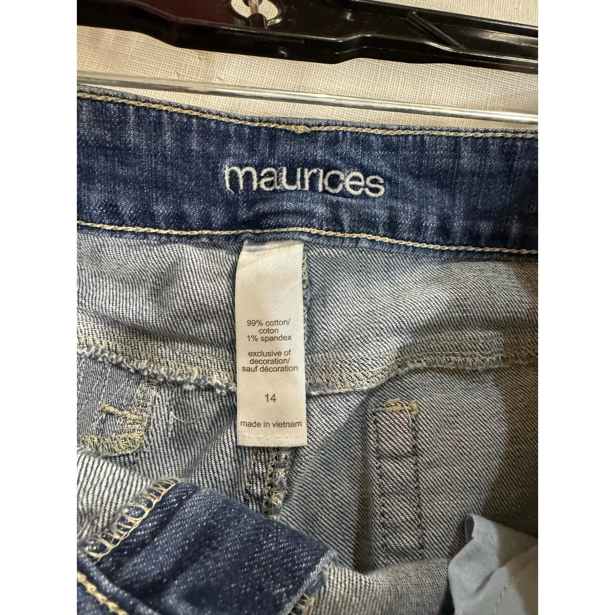 Maurices Blue Cropped Jeans Women's Size 14 - Image 3