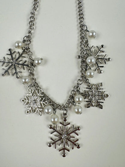 Fashion Jewelry Silver Toned Snowflake with Pearl Beads Women's Necklace - Image 2