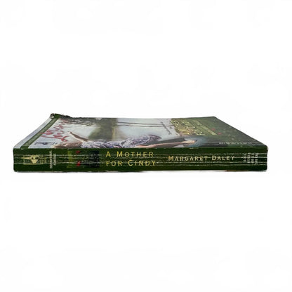 A Mother for Cindy by Margaret Daley (Paperback) - Image 3