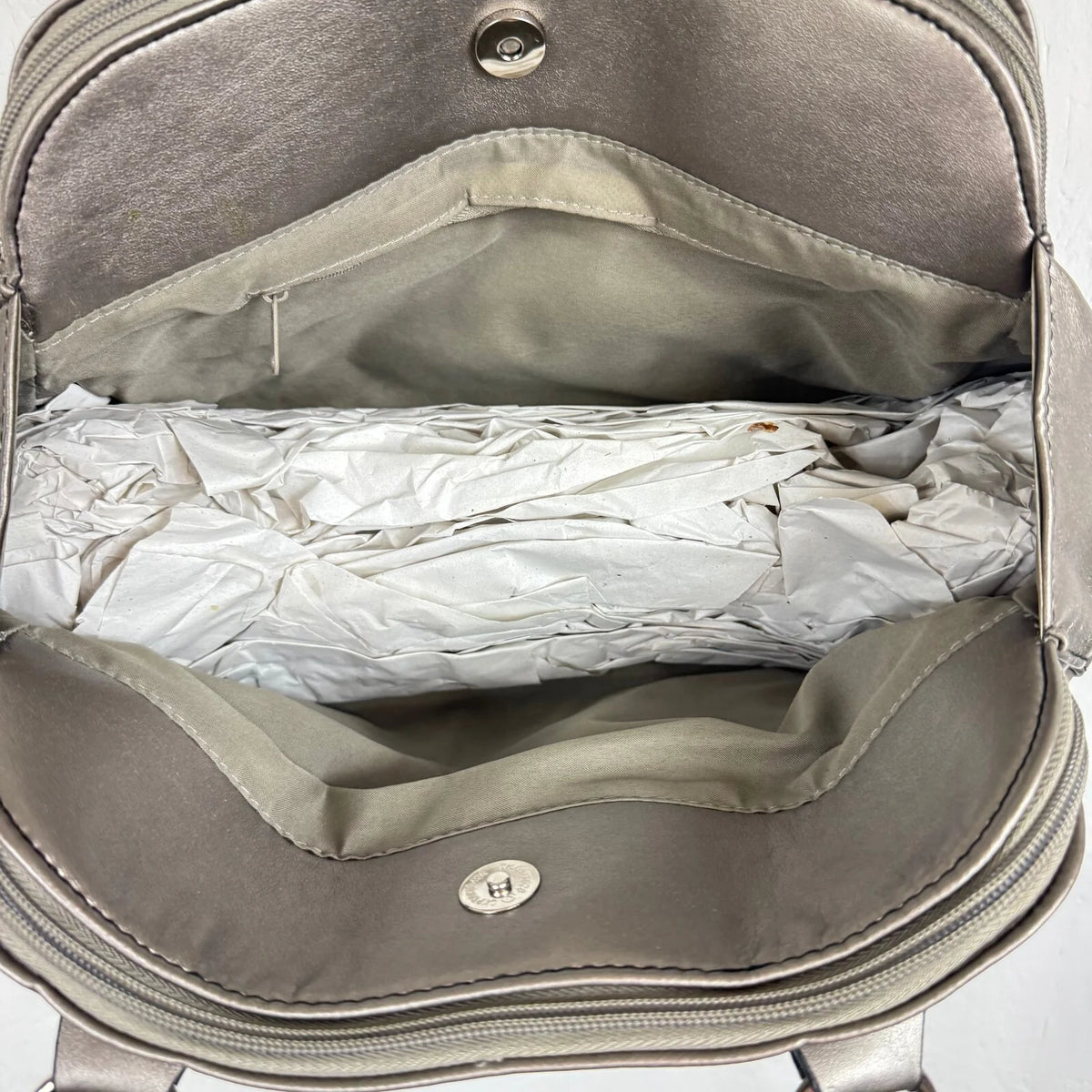 Metallic Gray shoulder bag silver hardware - Gray - Image 3