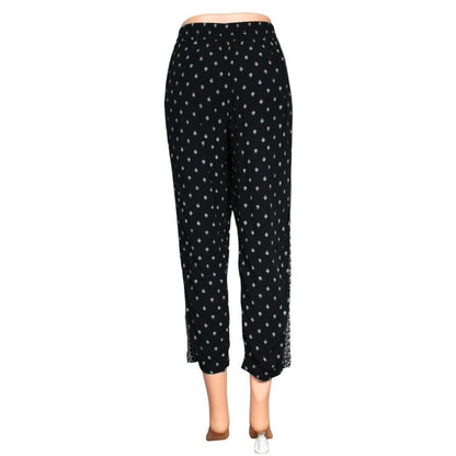 Old Navy Capri Women's Size Medium - Image 3