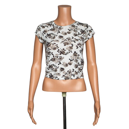 Forever 21 Short Sleeve Cropped Top Women's Size Small - Image 1