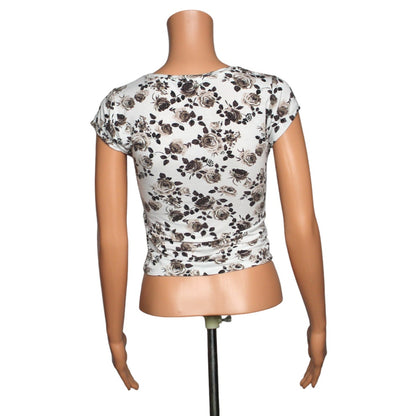 Forever 21 Short Sleeve Cropped Top Women's Size Small - Image 3