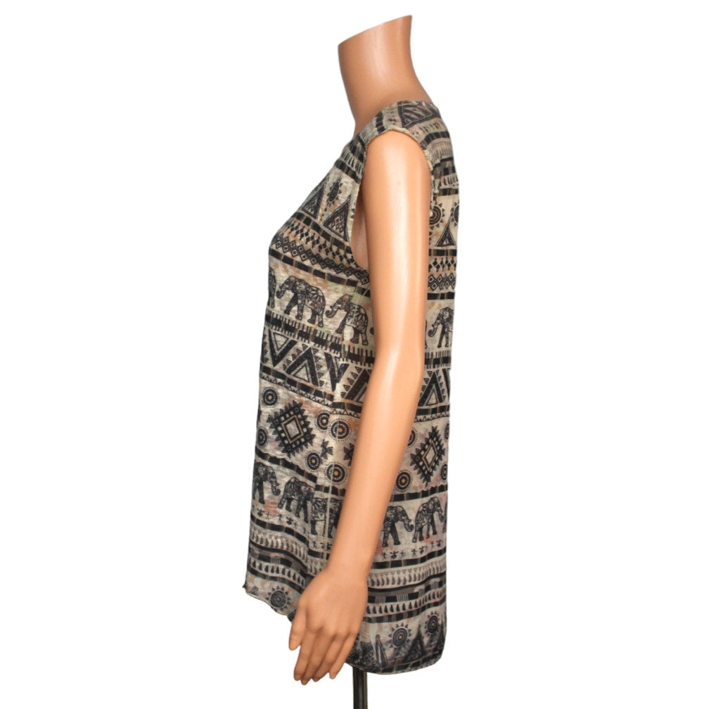 Rue 21 Sleeveless Top Women's Size Medium - Image 4