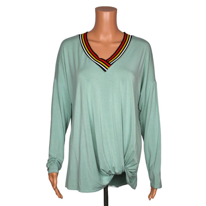 Veveret Green Long Sleeve Top Women's Size Medium - Image 1