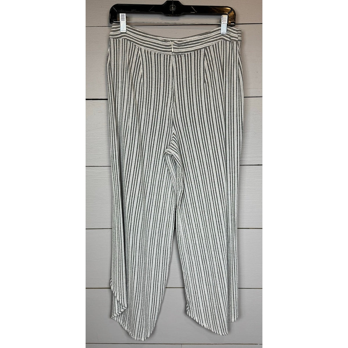 Lost & Wander Capri Pants Women's Size Large - Image 2