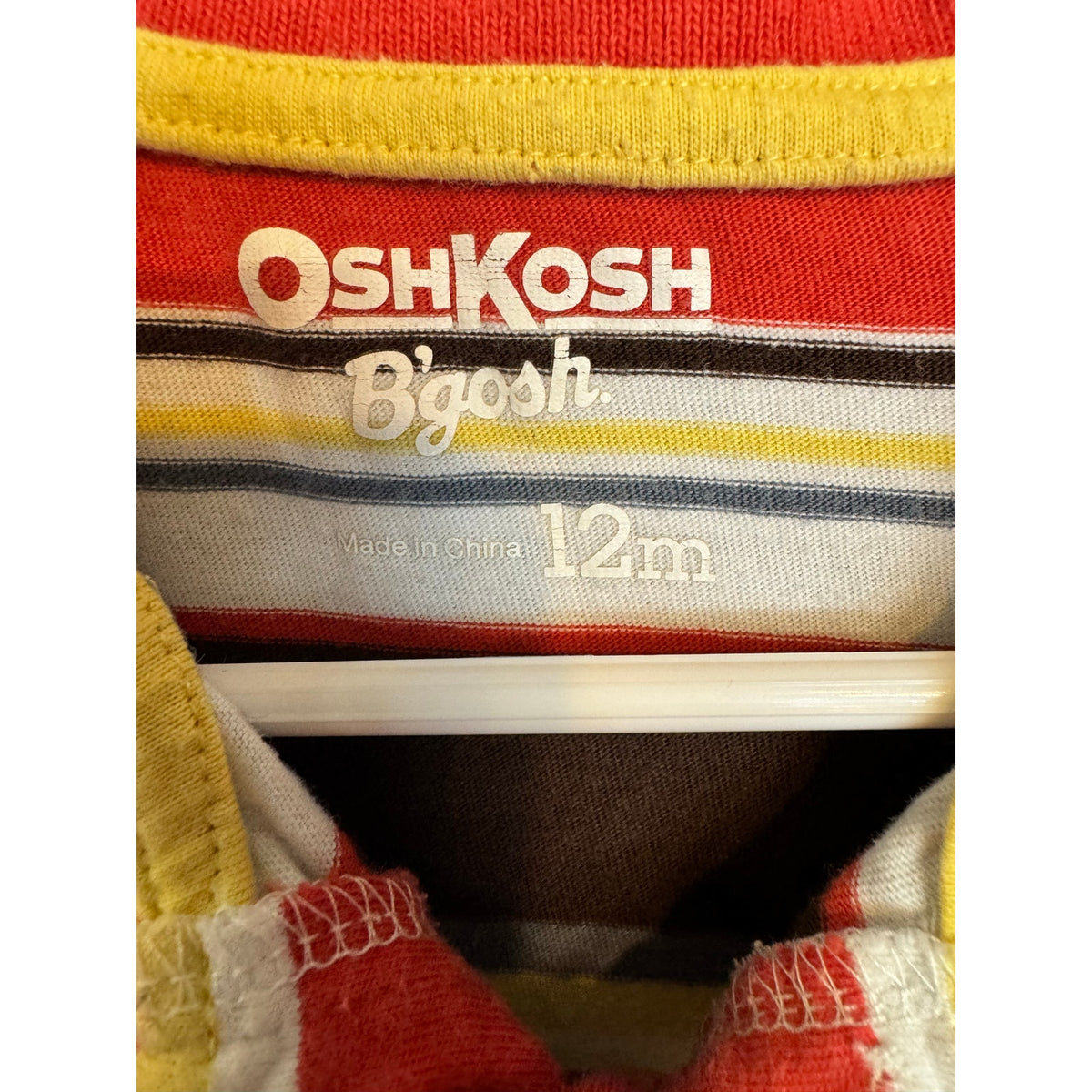 OshKosh B'gosh Bodysuit Baby Boy's Size 12 Months - Image 3