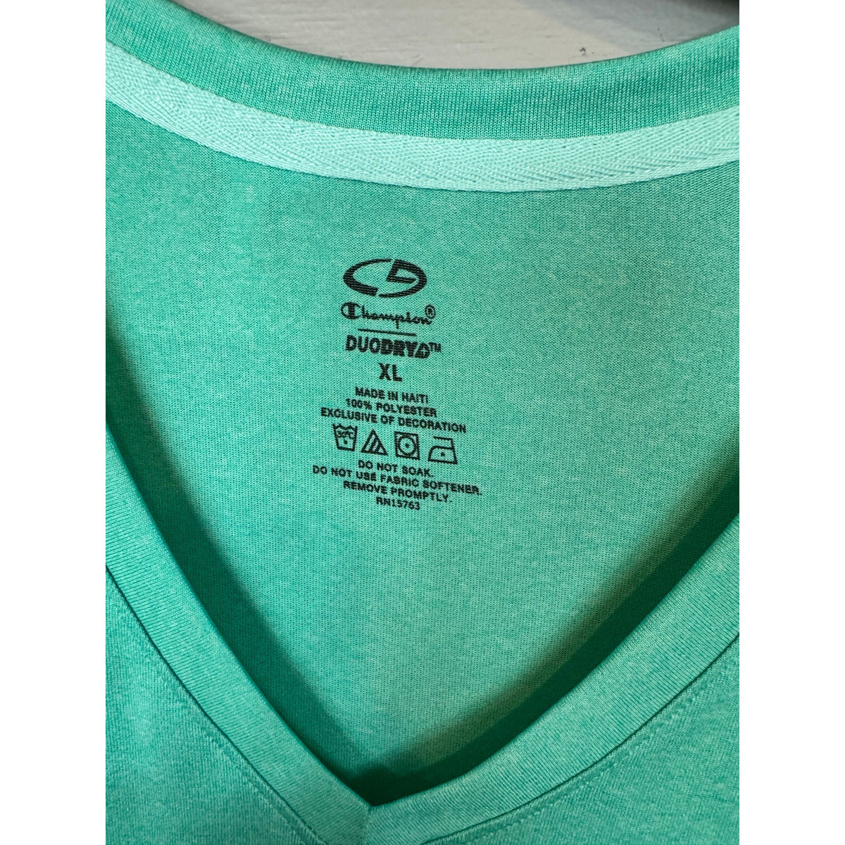 Champion Short Sleeve Athletic Top Women's Size XL - Image 2